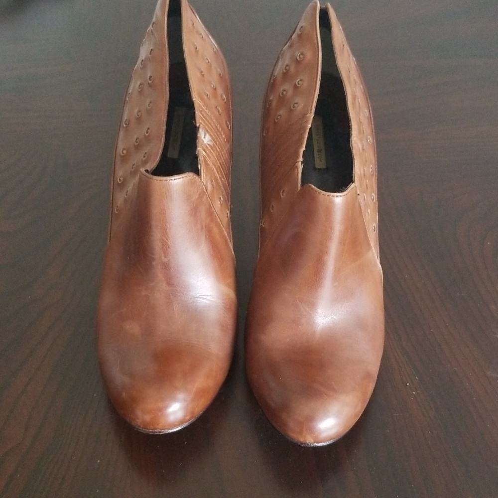 Max Studio booties